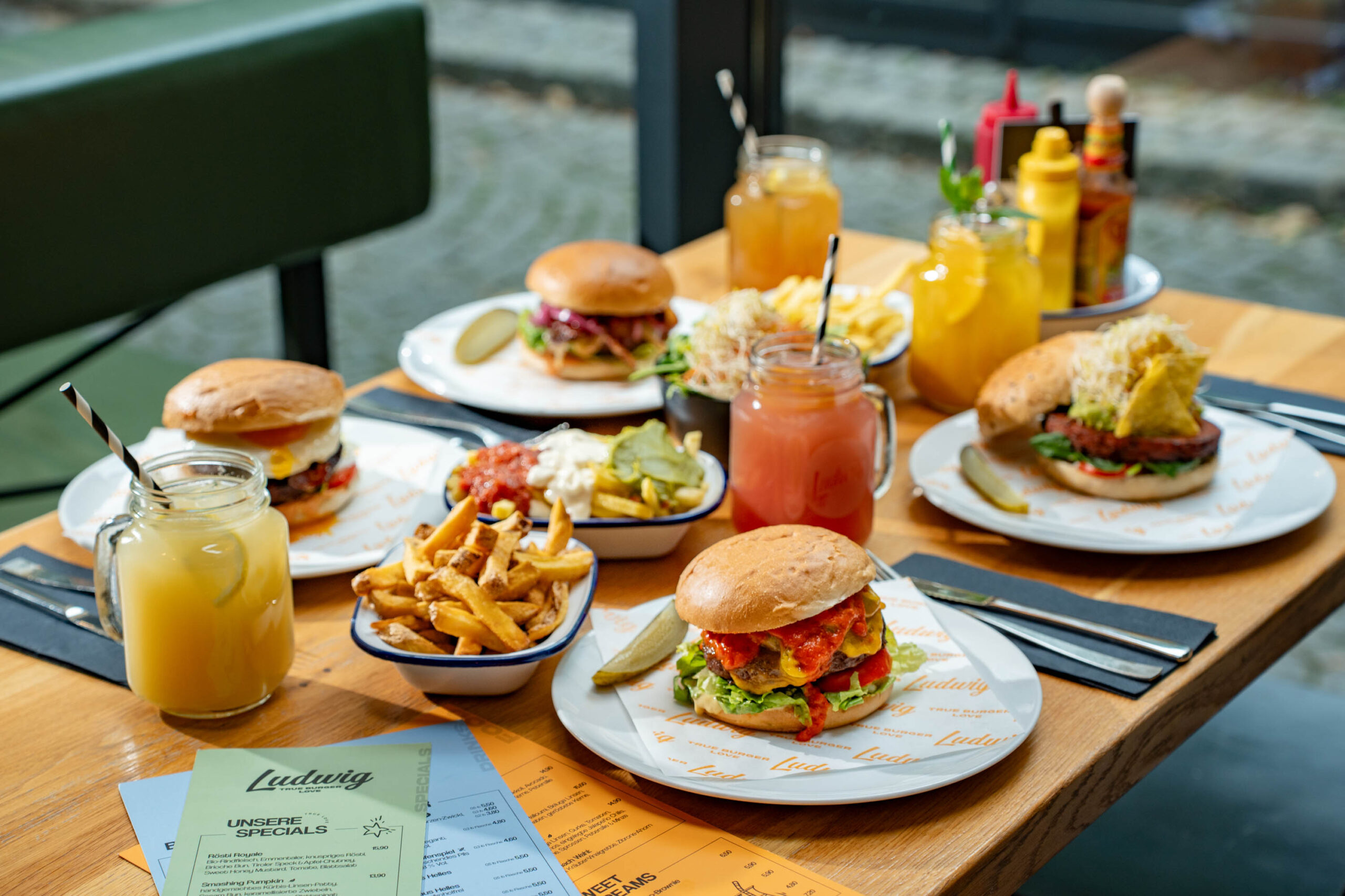 ludwig-burger-restaurant-8980f981faea0a6672afed90625bb426ce832d20
